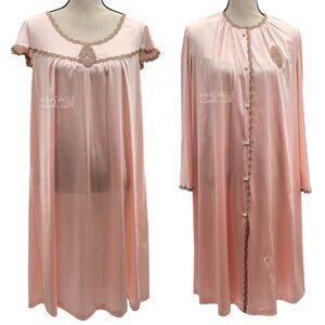 Vanity Fair Vtg 1970's Pink Whisper Lace Accent Satin Ensemble Slip & Robe Set